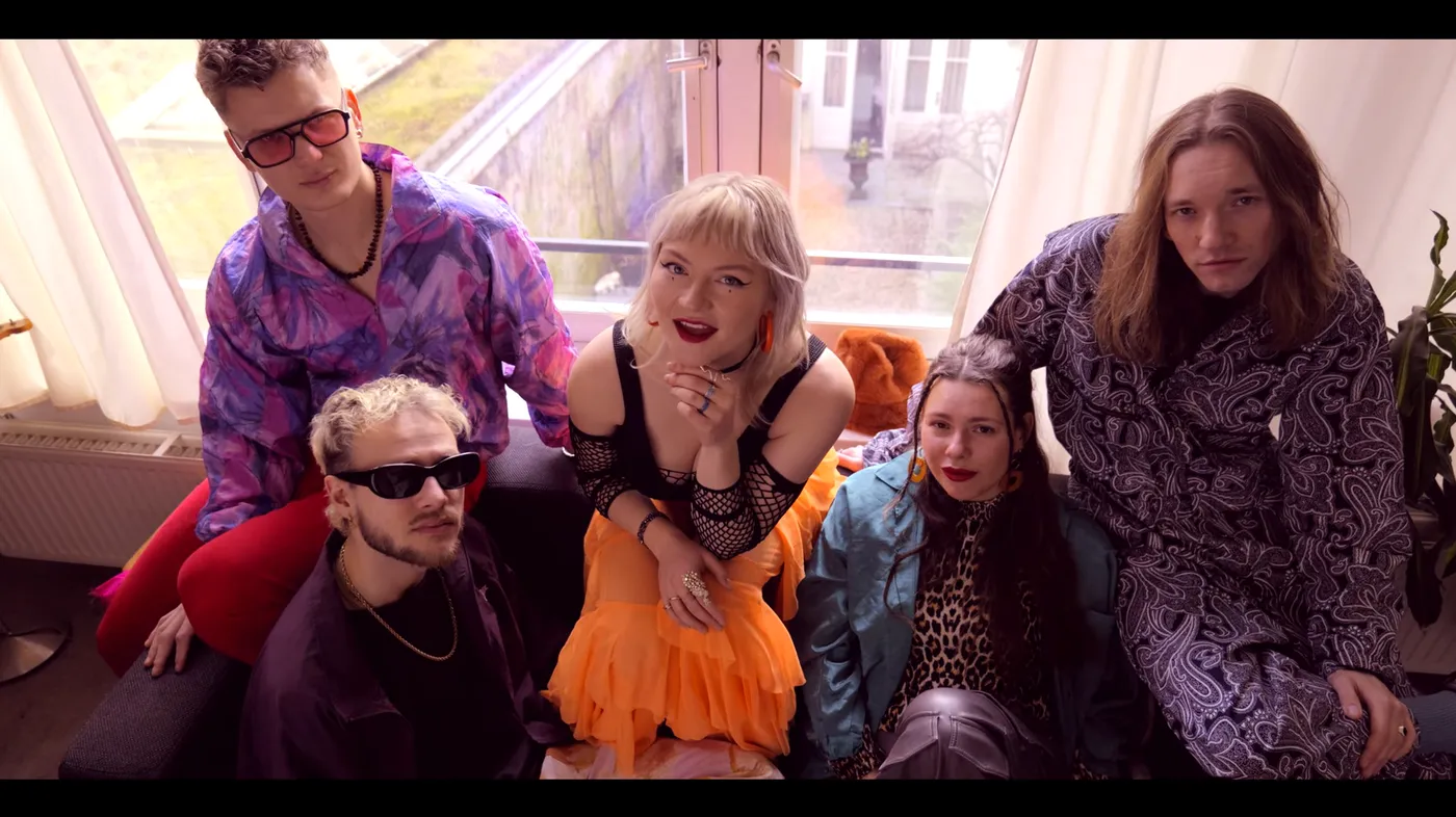 ROSEYE - Deep Dive (feat. Candy Dulfer) 